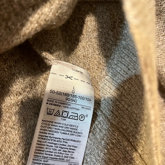 GAP light brown 100% cotton men’s L sweater NWOT crewneck - Picture 2 of 3